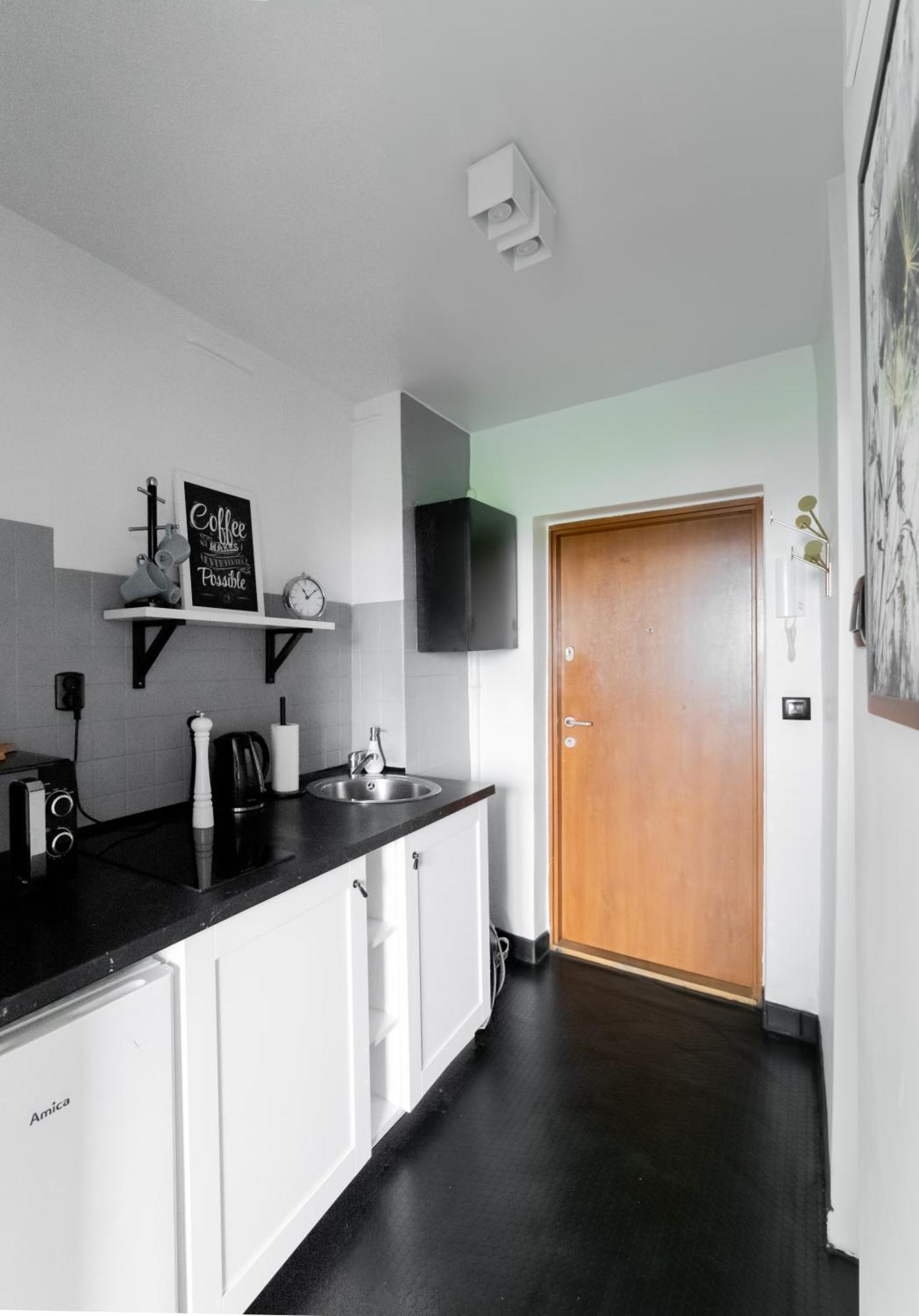 Piotrapartments - Daleka Cozy Train&airport Apartament Warszawa