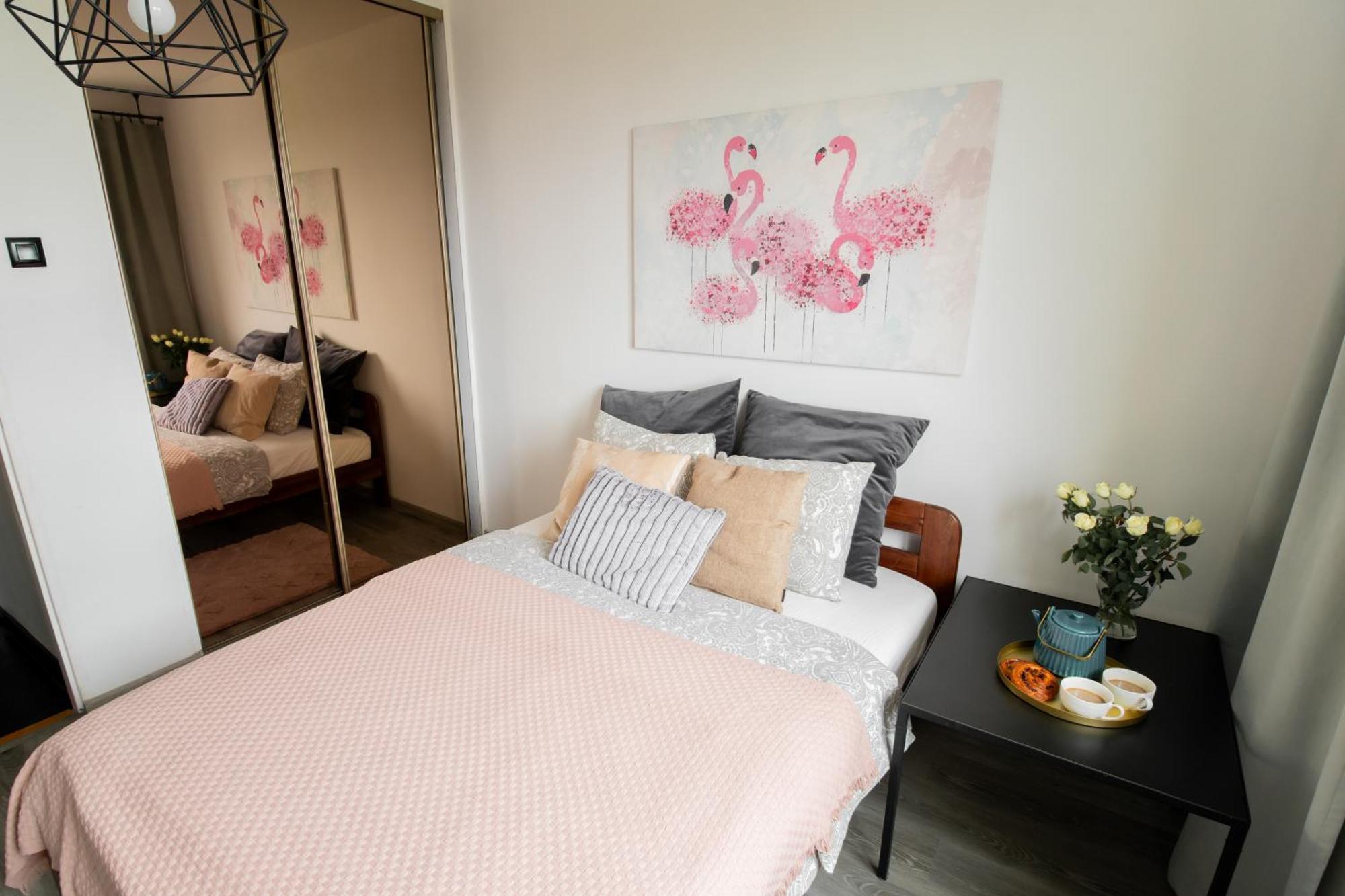 Piotrapartments - Daleka Cozy Train&airport