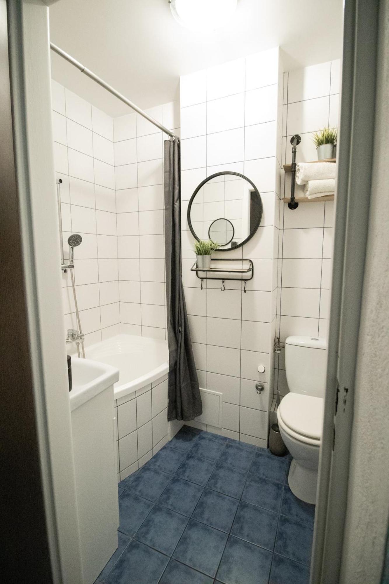 Piotrapartments - Daleka Cozy Train&airport Apartament